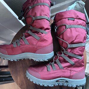 Baffin Escalate Women's Size 8 Snow Boots in Sangria - New, Never Worn